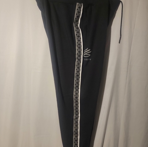 Under Armour UA Curry Fleece Joggers Men's Size XXL Black/Concrete Sweatpants - Picture 4 of 8